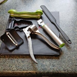 Kitchen Lot See Pictures